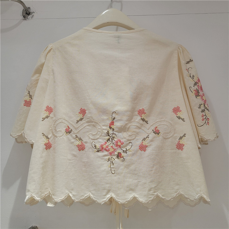 Clothland Kadın Yaz Nakış Bluz - Sewing V incelemesi ve fiyatı